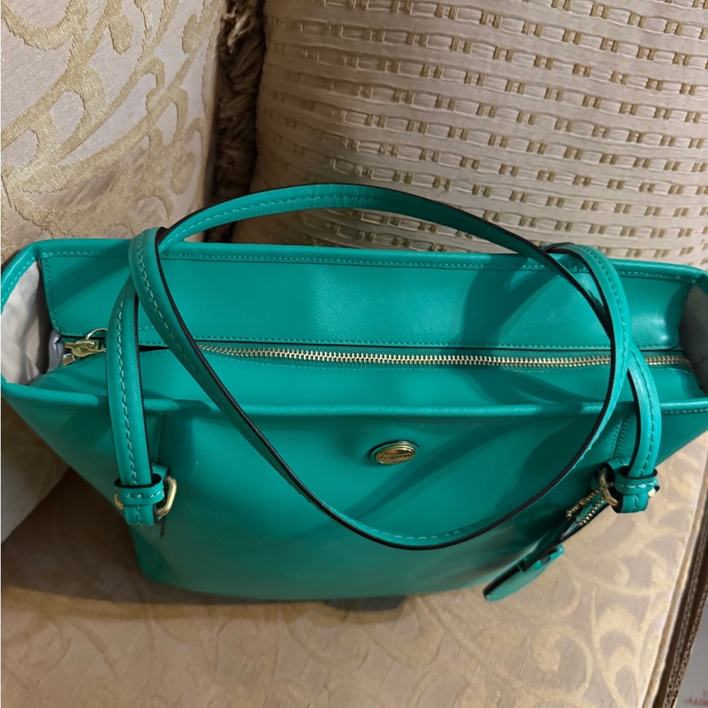 Coach Peyton Zip Top Saffiano Leather Tote Bag in Jade 27349 - Picture 6 of 16